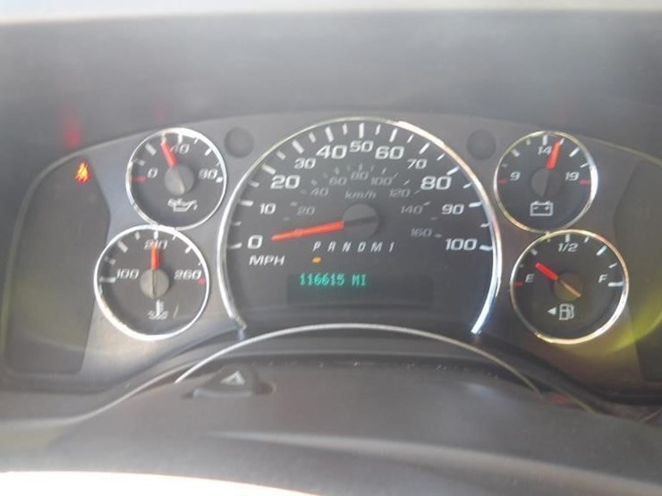 2019-utility-van-image-18