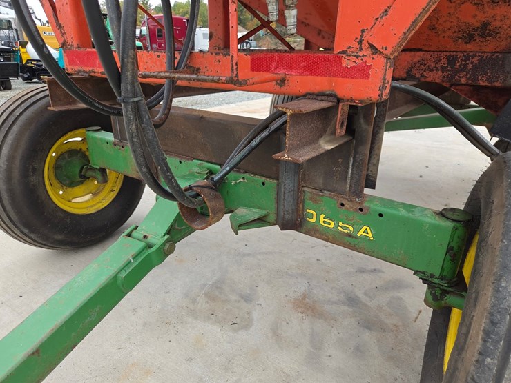 john-deere-1065a-image-11