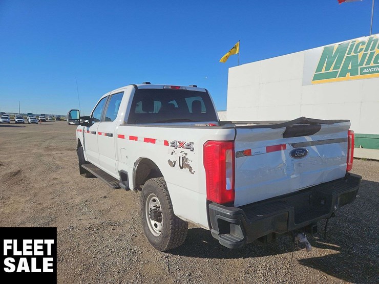 2023-ford-f350-image-3