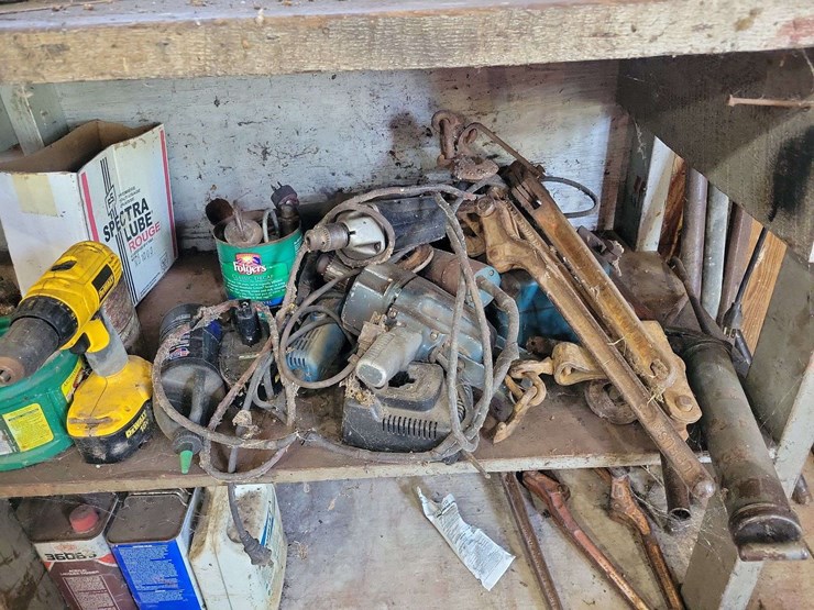 assorted-shop-tools-and-workbench-contents-image-5