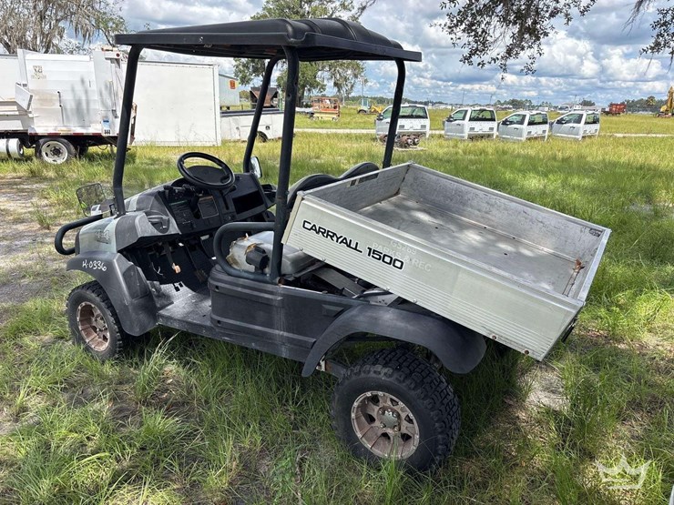 2023-club-car-carryall-1500-4x4-diesel-utility-cart-image-4