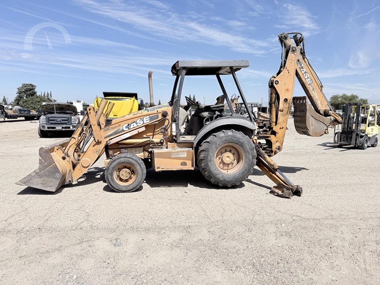 2009-case-580sn-image-2