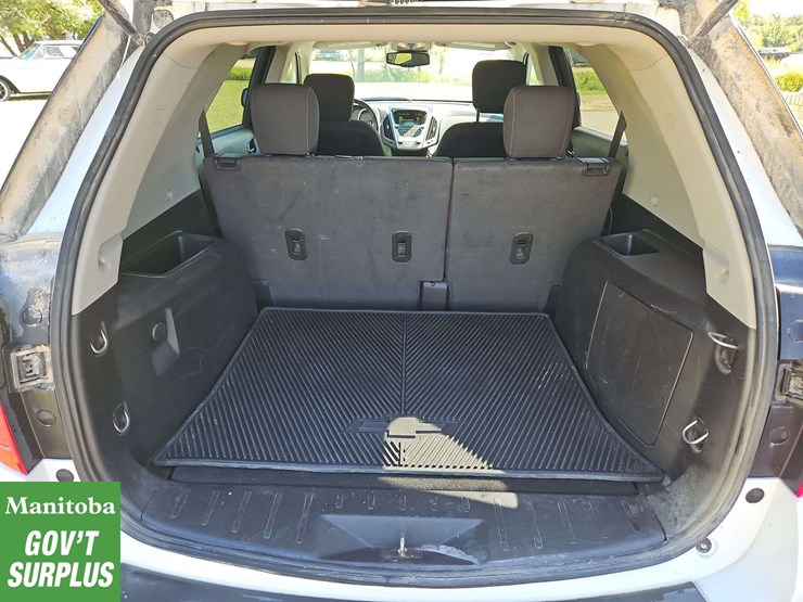 2017-chevrolet-equinox-image-21