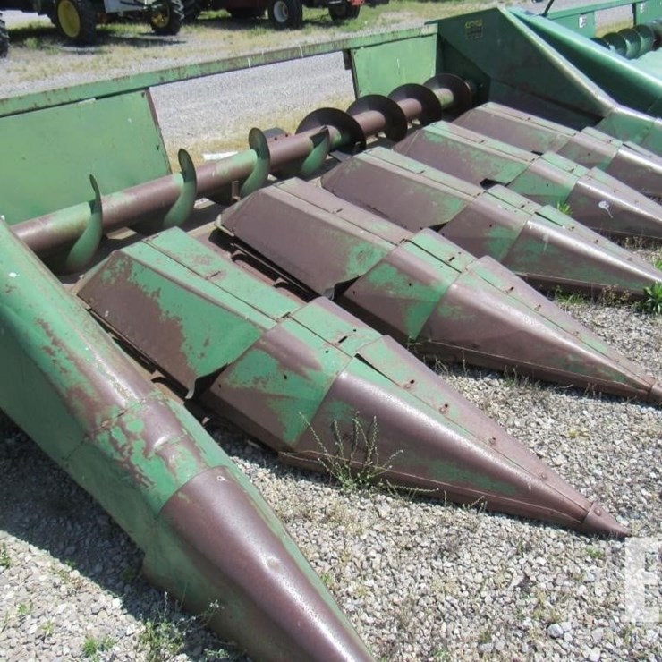 JOHN DEERE 643