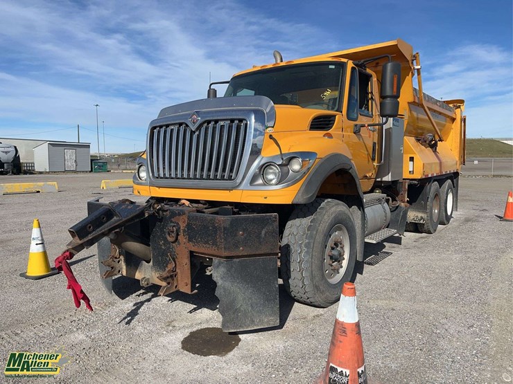 international-workstar-7600-image-1