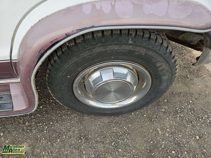 1995-dodge-ram-van-image-12