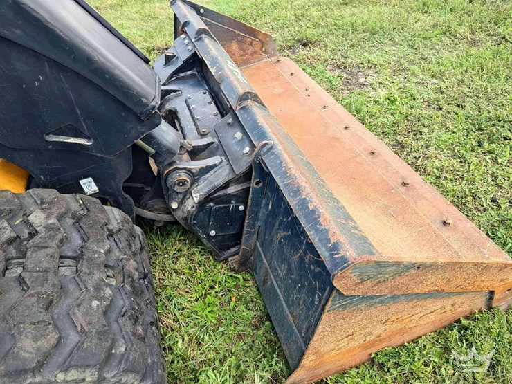 jcb-3ts-8t-image-11