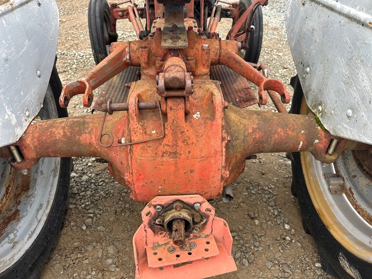 ford-8n-image-28