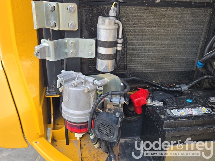 2020-deere-60g-image-37