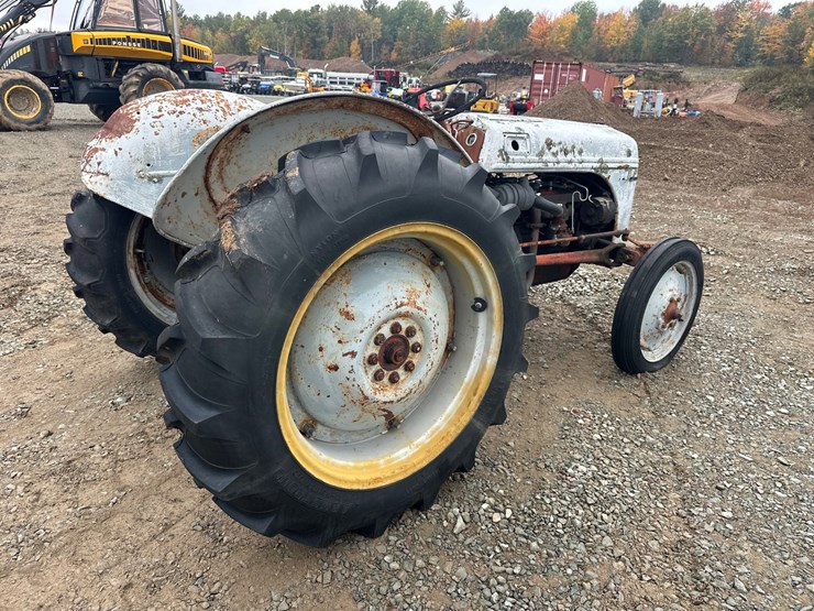 ford-8n-image-5
