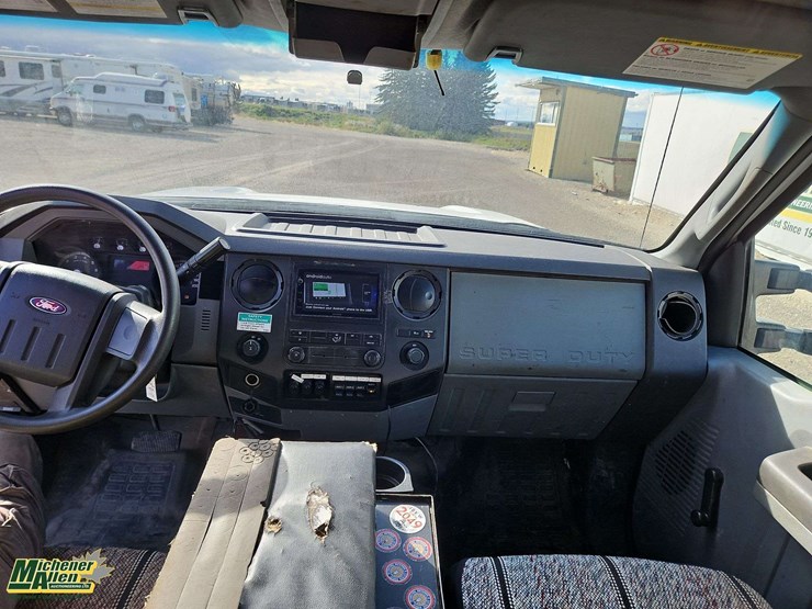 2011-ford-f350-image-17