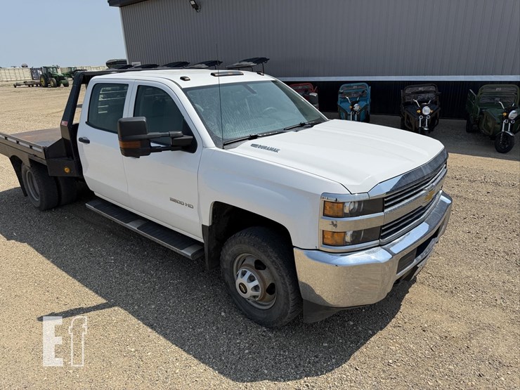 2015-chevrolet-3500hd-image-7