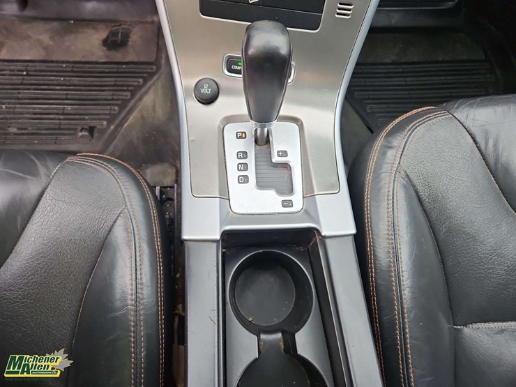 2010-volvo-xc60-image-20
