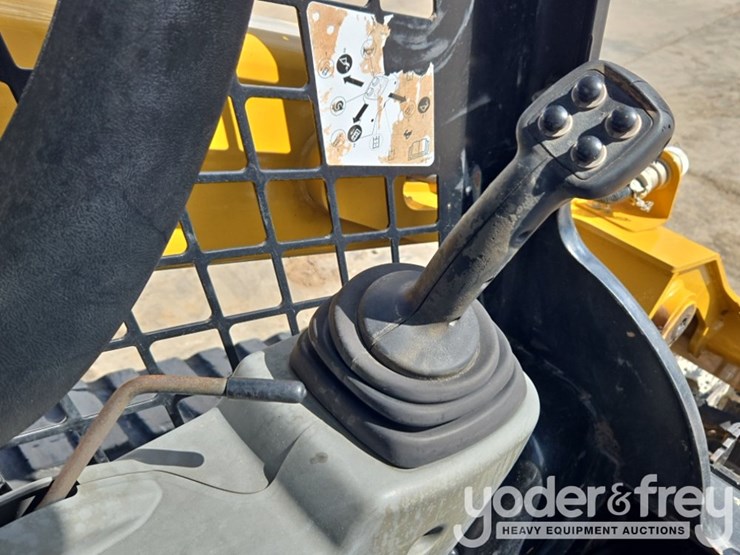 2019-caterpillar-289d-image-46