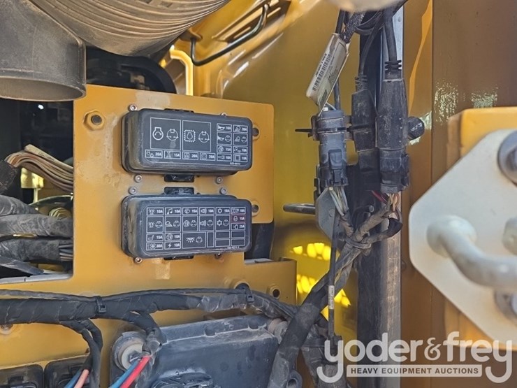 2019-caterpillar-308-cr-image-47