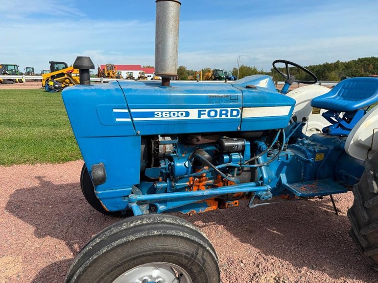 ford-3600-image-11