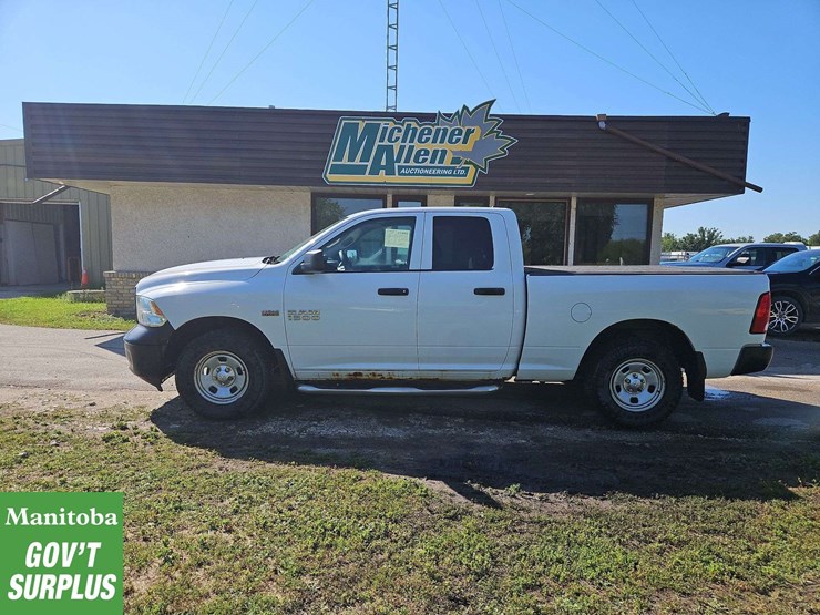 2015-dodge-1500-image-2