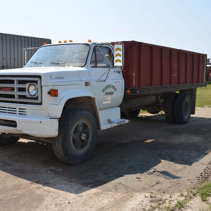 1986 GMC C7 Grain Truck
