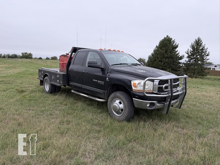 2006-dodge-ram-3500-image-3