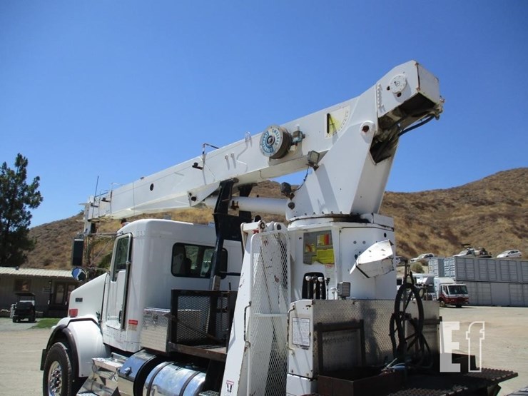 2014-kenworth-t800-image-17