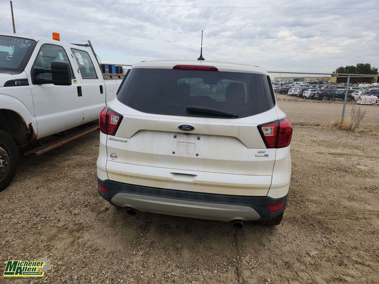 2019-ford-escape-se-image-5