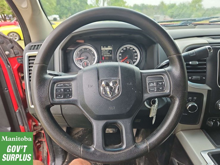 2015-dodge-2500-image-18