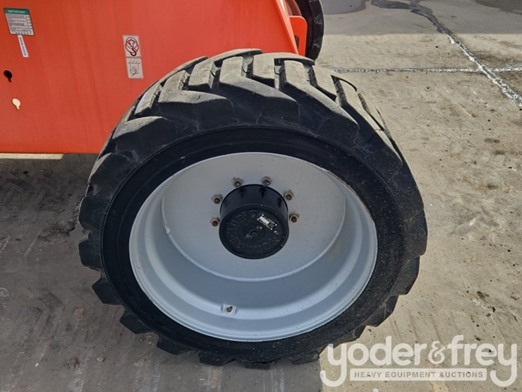 2022-jlg-660sj-image-11