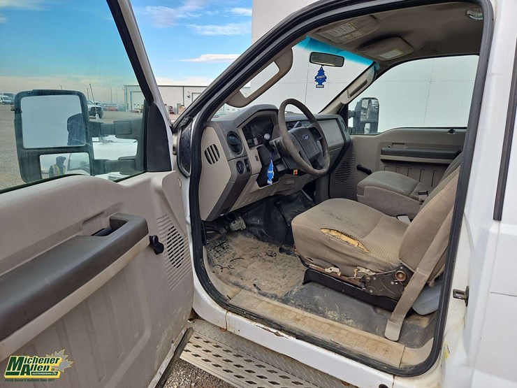 2008-ford-f350-image-13