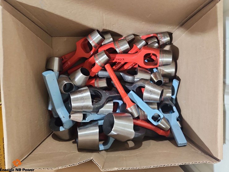 pallet-of-misc-shop-supplies-and-tools-image-3