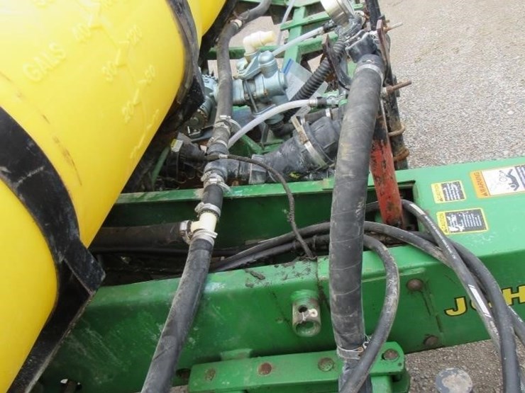 john-deere-7200-image-4