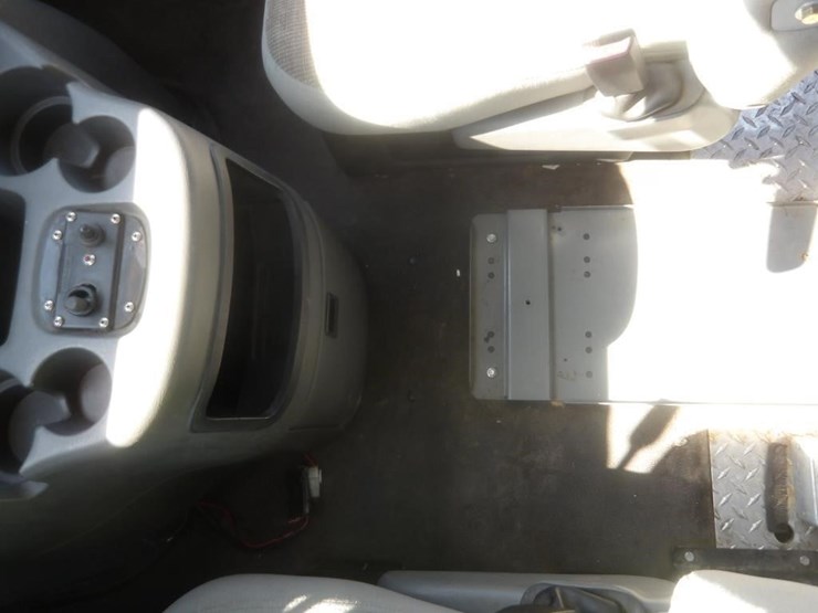 2003-utility-van-image-24