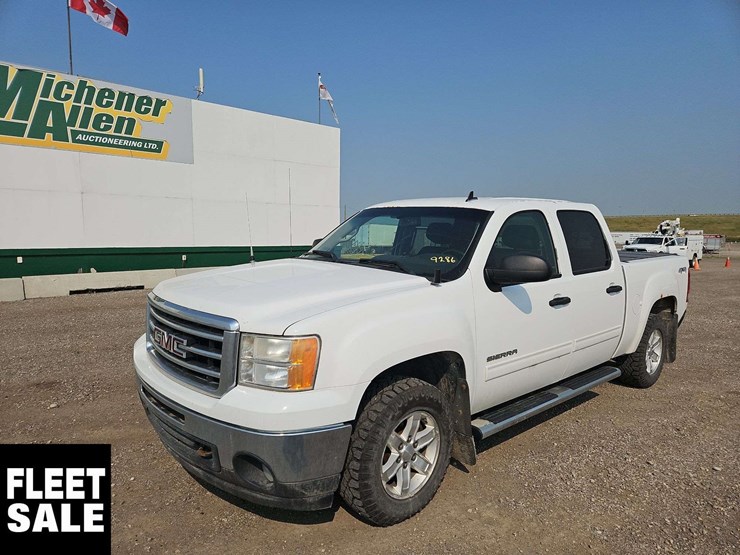 2013-gmc-sierra-1500-sle-image-1