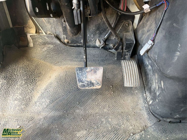 2005-international-durastar-4300-image-20