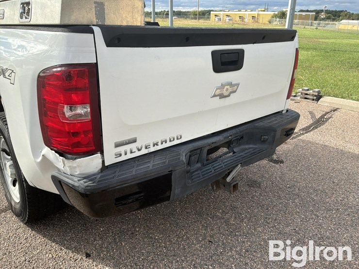 2009-chevrolet-silverado-1500-image-17