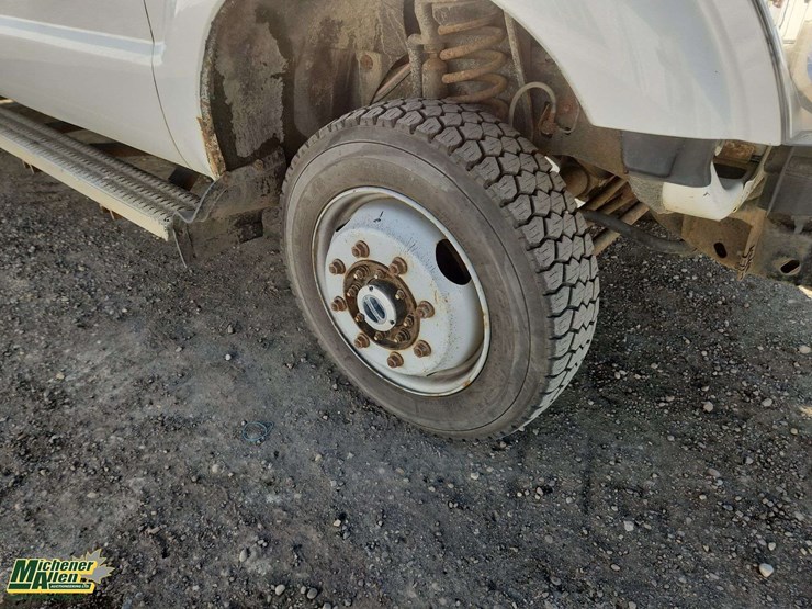 2013-ford-f250-image-12