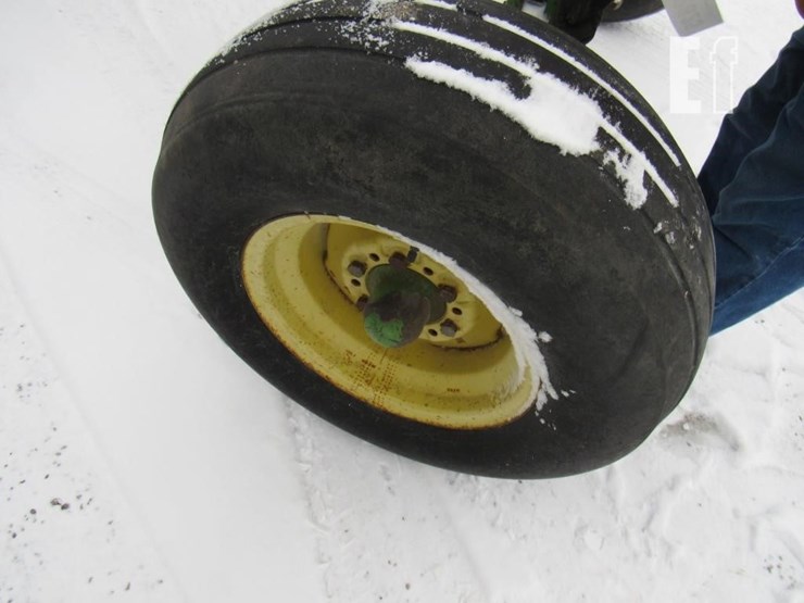 john-deere-1065a-image-2