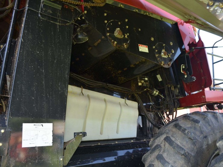 case-ih-8120-image-12