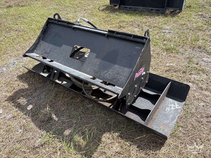 2025-pabreak-72in-hydraulic-vibratory-compactor-skid-steer-attachment-image-3