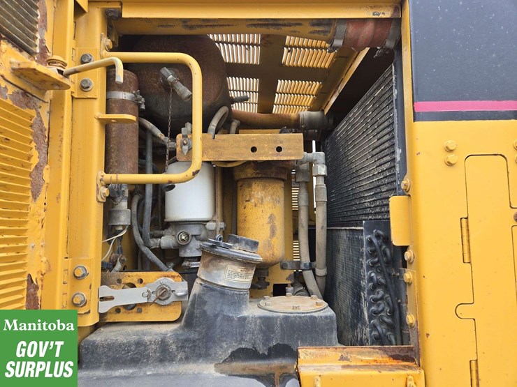 2004-caterpillar-140h-image-30