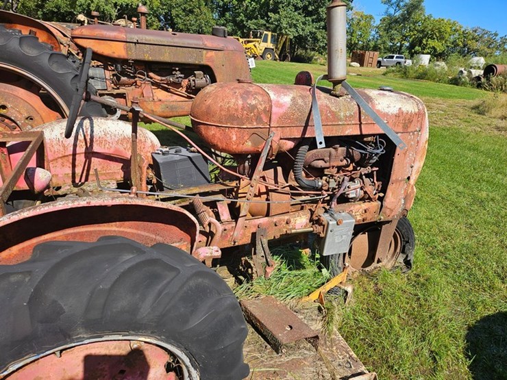 #2529-•-bf-avery-model-a-tractor-image-14