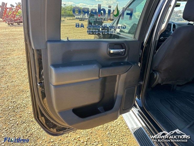 gmc-sierra-2500hd-image-26