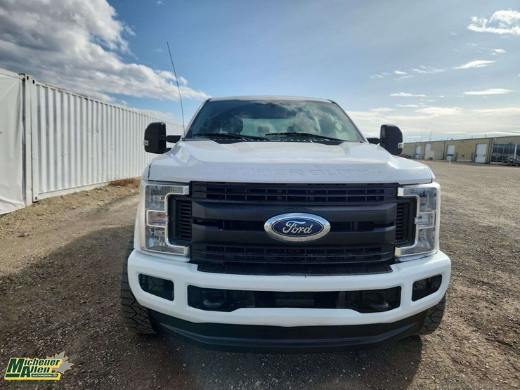 2019-ford-f250-image-8