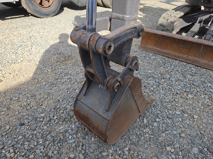 volvo-ec27d-image-12
