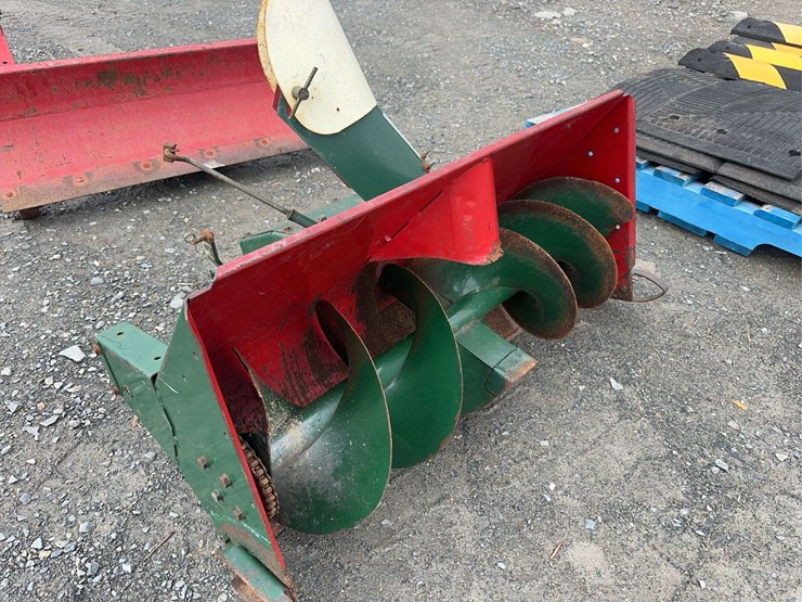 bolens-h-16-tractor-with-mower-deck-and-blower-image-21