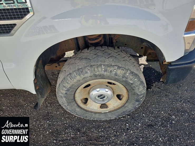 2010-ford-f250-image-12