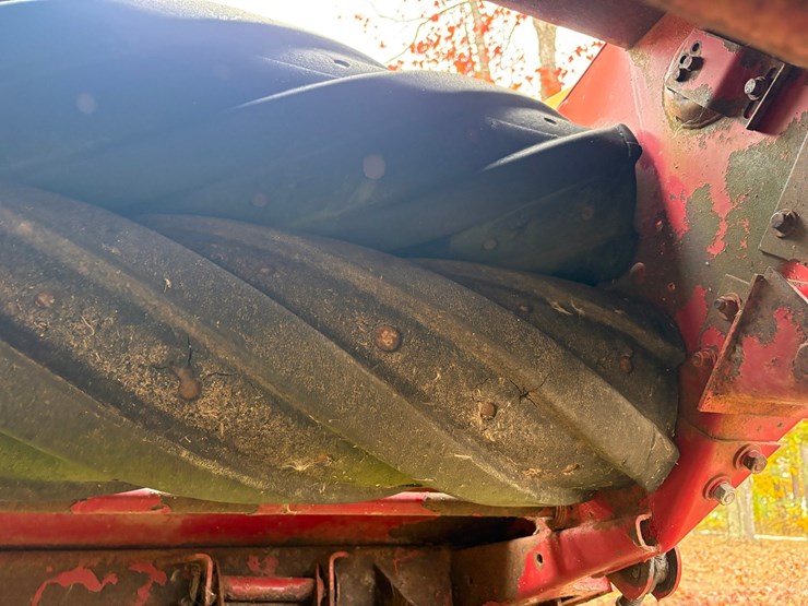 new-holland-488-image-31