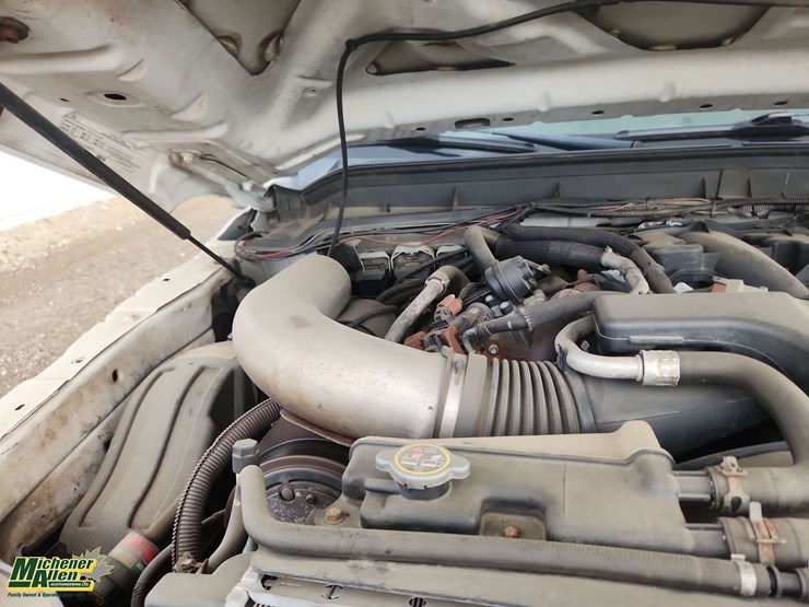 2013-ford-f550-image-27