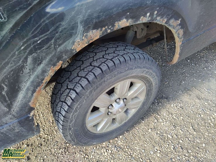2011-ford-f150-image-32