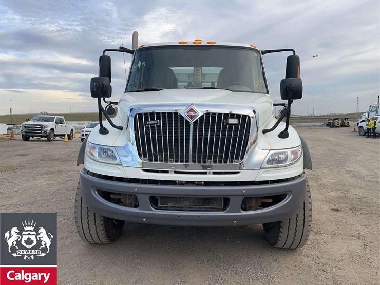 2019-international-workstar-7400-image-8