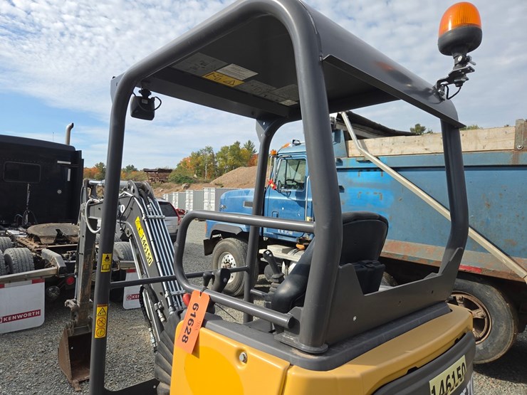 volvo-ec27d-image-32